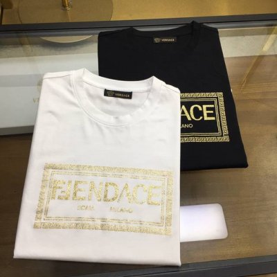 新品 Ver&Fend... 2025新季专柜新品 休闲短袖T恤，顶级贸易公司货，重磅高端尖品，品牌原产 品相完美一流！工艺Logo设计感超强的一款单品，将时装
