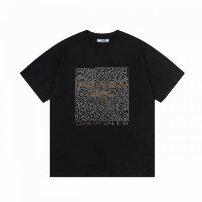 高版本 prada 普拉达 2025早春新款 定制310G双纱纯棉面料 拼色烫珠字母Logo 男女同款 短袖T恤 颜色：黑色 尺码：S-Xl