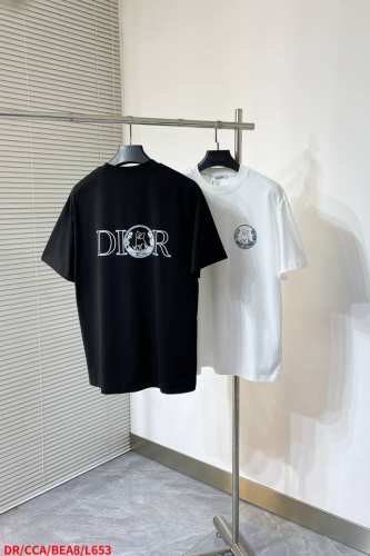 L653 Dr 迪奥Dio.R短袖T恤 面料：300克重双纱100%棉 罗纹：320克重索络纳1*1潮牌 工艺：进口机绣花Logo 尺码：M-3Xl 三标齐全