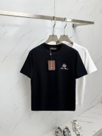 2025Ss夏季最新品，专柜同步有售，原单狠货，时尚休闲圆领短袖T恤，上身舒适！吸睛而有亮点，采用进口原版面料，顶级工艺字母图案Logo，简单而不失时尚，上身时