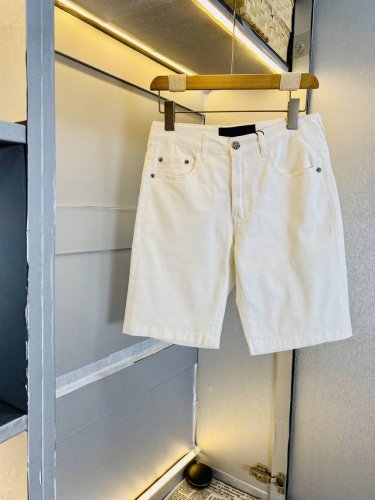 原单货 情侣款克罗心Chrome Hearts 2025春夏新品牛仔短裤 牛仔裤 专柜同步有售，时尚休闲裤 ，进口原版面料，上身舒适透气，顶级工艺图案，腰围工艺