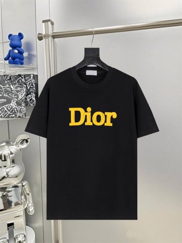 Dior 迪奥25Ss新款短袖 最高版本重工艺印花经典Logo图案 高标准定制 上身非常有型 客供进口高档280克纯棉面料质感非常细腻 细节工艺精湛考究 塑造性