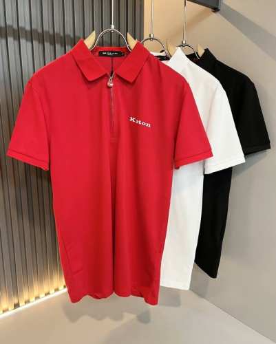 kiton 2025春夏新款Polo衫，采用进口专属珠地棉面料！！简单Logo标识刺绣设计！代表品牌形象 简洁舒适的款式，线条感粗细均匀饱满，精致细腻，上身高端