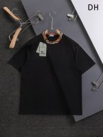 Burberry Bbr 巴宝莉 微宽版型S-Xl 新款独家限定 25年最新最顶级 领口经典格纹条 刺绣精美工艺 320克洗水面料T恤作为奢侈界的龙头 B家可谓