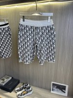 Dior迪奥 2025Ss新款针织短裤，定制面料采用威化布织法，提花针织工艺，版型紧致立体，4杠拼接，定制裤绳五金质感强，顺滑，上身舒适透气，凹凸有型的立体感，