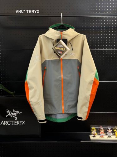 Arcteryx 顶级版本 始祖鸟X松赞2.0联名款 南迦巴瓦 系列 Beta Lightweight Jacket Ss24户外透气冲锋衣南伽 市场唯一全溢胶