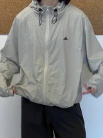 Adidas阿迪达斯 冷调灰重磅高品质宽松防晒衣冲锋衣连帽运动拉链抽绳机能落肩外套情侣款 Color: 灰色 Size: M-Xl M 胸围120 衣长70 C