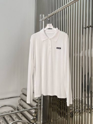 新款 最新Miu 25New Logo章仔翻领polo上衣 尺码 Sml