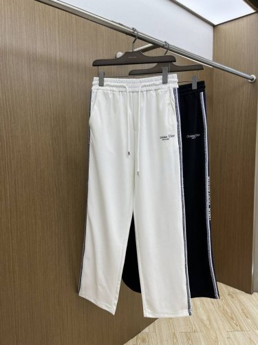高端货品 Cd 2540春夏新款休闲裤！官网同步发售。品牌经典Logo休闲裤 ，定制面料，舒适度极好，手触感强烈。辨识度极高，Fdh完美品相工艺 颜色：黑色 白