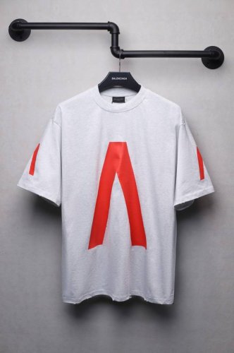 Aeniaa 音乐倒V限定短袖T恤 克重240 工艺 洗水处理 椭圆机裂纹印花 数码直喷网点工艺 对位整齐 无毛边 进口环保浆料刮浆 效果立体 字母清晰 宽松版