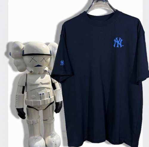 Mlb 洋基大联盟1903Logo 面料：采用260克双沙纯棉 绣花：采用田岛精密绣花机 印花：采用进口数码印1-1精准定位 工艺：采用4针6线 普通工厂p完全