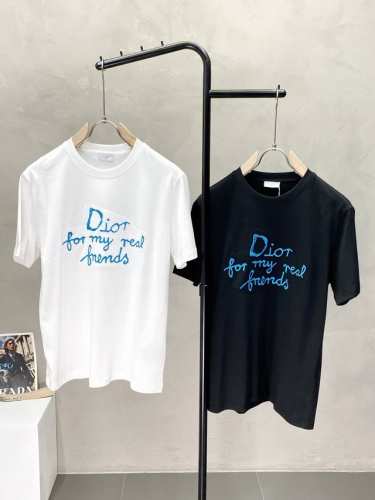 Dior迪奥独家专供新款原单男士休闲短袖 高端定制 高端版本 时尚百搭爆款进口面料 手感超柔软细腻 穿着亲肤舒适 高端精品 代工厂精细做工 上身非常赞 男士必备