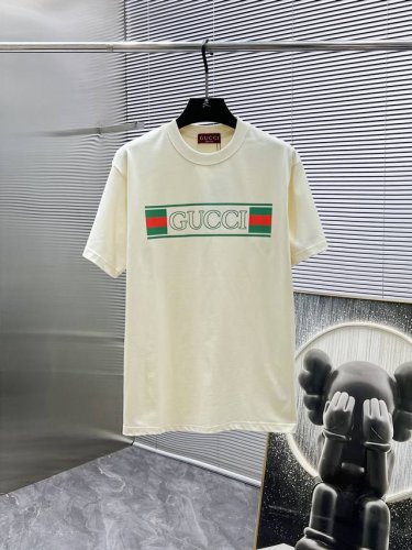 古奇 Gucci 2025Ss新款 半袖 体恤 短袖 宽松版 圆领 T恤，高端版本！专柜定制面料 透气舒适度高，细节无可挑剔，品牌元素设计理念，体现高品质。手感