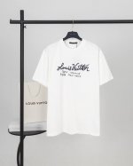 顶级版本.官网品质 Louis Vuitton*路易威登 Lv 特色印花刺绣短袖T恤 采用原板独家定制260克32支双莎纯棉面料 质感非常柔软舒服 100%区别
