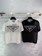 prad* 2025春夏最新系列！镂空连帽针织短袖！定制进口材质 质感有型 舒适透气 连帽短袖设计 整体镂空编织纹理 配合宽松版型 包容修饰身材 帽领花边设计更
