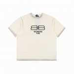 Balenciaga 巴黎世家 水洗刺绣锁扣字母圆领T恤 定制高克重 针织棉面料精心制作，手感特别的扎实，质感拉满，松软细腻上身舒适，优越的吸湿排汗性能，不闷热