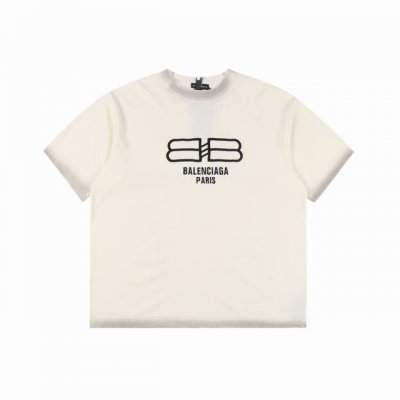 Balenciaga 巴黎世家 水洗刺绣锁扣字母圆领T恤 定制高克重 针织棉面料精心制作，手感特别的扎实，质感拉满，松软细腻上身舒适，优越的吸湿排汗性能，不闷热