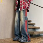 上新 Adidas 阿迪达斯 三叶草 经典三条杠美式复古直筒牛仔裤裤休闲裤长裤，男女同款。 裤脚抽绳设计可调节大！ 阿迪每年都会推出经典畅销款，这款最新系列梭织