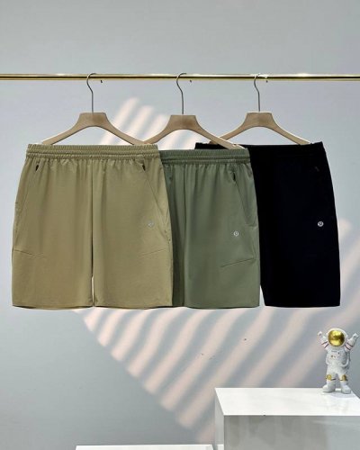 Lululemon 露露夏季新款速干梭织无痕压胶户外徒步休闲运动短裤 这款短裤具有多项功能,是徒步、攀岩、沙滩、滑翔、漂流、登山、自驾游、郊游和野营等户外项目的