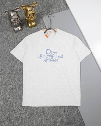 Dior 迪奥 圆领刺绣短袖T恤 经典标志品牌字母刺绣标识 官方同步 1:1原版开模 时尚个性 百搭潮流 纯原品质 原版洗水面料 吊牌 领标 水洗麦 三标齐全