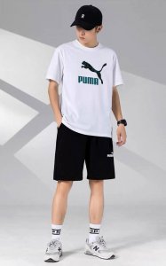 puma 彪马经典短袖短裤运动套装 百搭不挑人 本款T恤采用纯棉面料 吸汗透气 贴身柔软 腰部松紧带抽绳 拉链口袋 运动時候可以放手机钥匙 非常方便 上身效果超