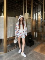 Ouis Vuitto* Ss新款 经典Monograw印花套装 上身就是满满的时髦高级感 巨拉风 自带气场 超轻薄面料 质感很奈斯 时髦又高级 颜色超级正 上