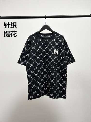 高品质！Mlb柜子新款满印提花短袖T恤！三标齐全，四联吊卡，原厂包装！通肩压条保证舒适性！2025Mlb Ny 针织提花满印款 情侣圆领短袖高端品质 专柜1：1