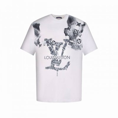 louis Vuitton 路易威登 泼墨及刺绣字母短袖T恤 采用定制面料重量恰到好处的270克，且 %由双纱棉制成，确保了穿着时的极致舒适感和良好的透气性。T