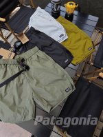 夏季好物patagonia 巴塔哥尼亚户外速干运动休闲短裤沙滩裤冲浪裤♀ 这款短裤材质柔软，炎热的夏天也能保持清爽舒适。面料轻盈耐用，速干防泼水，网眼一体式内衬
