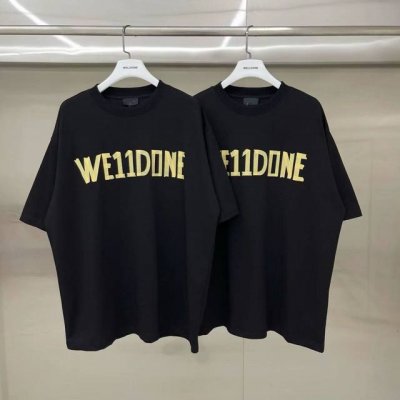 款号: W145# We11Done 美纹纸贴纸 宽松圆领短袖T恤男女情侣款 面料：2 G双纱精梳紧密赛络纺重磅纯棉 工艺：走线均是全身三线缝制，后领织带包边延