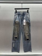 2680 Spring And Summer ！马吉拉贴布破洞牛仔裤， 很重工一款牛仔长裤，贴布做旧， 多重破旧工艺打磨，男女同款！ 三码！