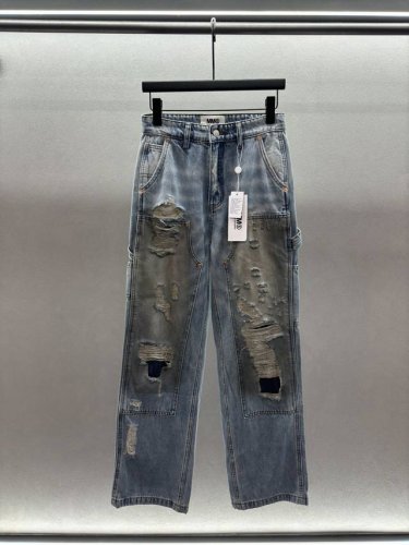 2680 Spring And Summer ！马吉拉贴布破洞牛仔裤， 很重工一款牛仔长裤，贴布做旧， 多重破旧工艺打磨，男女同款！ 三码！