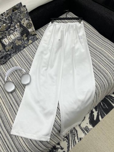 爆款现货 原单品质 Alex*｜25新款抽绳烫钻休闲裤 颜色百搭高级 定制面料尽显高级随意感 视觉盛宴 四季必入的百搭单品 订制面料，质感巨好，慵懒范儿十足 女