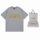 实拍图 顶级版本.官网品质 Balenci*Ga 巴黎.Ss25最新款，经典Logo艺术龟裂印花短袖T恤.砖柜同步.第一时间正品研制，欢印对比！面料采用巴黎Zp