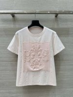 独家首发 高端原单品质！Barri* 25早春新品，Bb针织图案挂毛工艺，烫钻设计名媛气质圆领T恤。品质控必入！全手工挂毛双织工艺！定制纯棉面料清爽透气的手感超