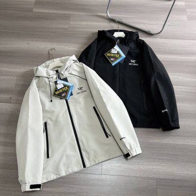 Arcteryx 始祖鸟春秋新款户外连帽夹克冲锋衣防水防风外套 彰显独特风采 潮人出街魅力无限，男女同款百搭外套！ 面料：采用最新科技复合防水面料，增加衣服功能