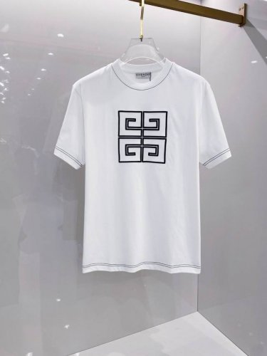 纪梵希 2025早春新款男女同款短袖T恤，！定制专属纯棉面料，定制原版工艺螺纹，胸前重工字母Logo工艺设计！简约大方，从容百搭，档次极高，完美融入时尚还有风情