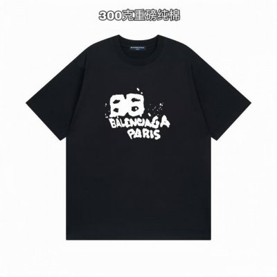 巴黎世家Balenciaga 墨点印花短袖百搭T恤短袖情侣款 面料：重磅双纱300G纯棉新疆长绒棉越洗越有质感穿上去不松垮不起球不掉色。 克重：绝对用料实打实3