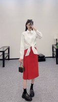 cd 活性印花打结衬衫 定制Yb斜纹全棉材质 透气舒适 质感十足 通体以大面积素描手法 自然世界动植物风景画为亮点 上衣正肩翻领衬衫版型 精巧短款版型 搭配下摆