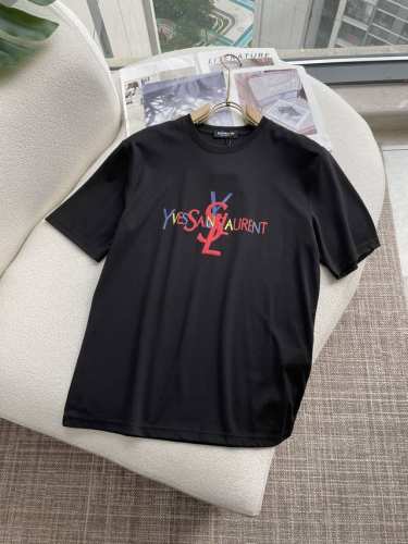 P200 Ysl 春夏款 官网同步 面料采用纯棉精梳棉面料，上身版型超正！日常百搭，衣橱必备单品！ 尺码 M-Xxxl