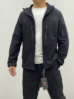 始祖鸟 Arcterxy*25年春季新品鸟家同款Gore-Tex 防水透气软壳冲锋衣 特定最新科技面料，内里复合加绒，最新的设计！ 全身压胶拉链设计，再加上今年