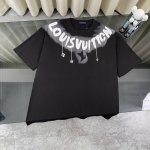 louis Vuitton 路易威登Lv 2025新款经典字母晕染涂鸦云肩短袖圆领T恤 面料采用320G %纯棉双纱面料 同缸定染特种加粗32支双股1X1螺纹克