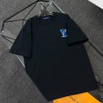 louis Vuitton路易威登 25款高版本 面料采用300克高密度纯棉 不变形 不缩水 三标齐全 男女同款 工艺： 双色双面刺绣 颜色：白色 黑色