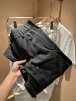 马吉拉 Maison Margiel 2025春夏新款男女同款休闲裤，专柜同步发售！定制专属聚酯纤维面料，裤腿字母Logo压胶设计！简约大方，从容百搭，档次极高