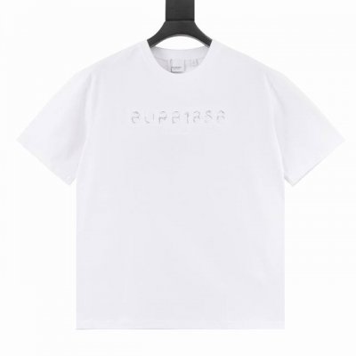 Burberry 巴宝莉 Bbr 25Ss 后背镂空贴布绣大战马短袖T恤 轻奢主义 男女日常通勤穿搭必备单品 正确版本 随意对比 详细特征 260克100% 纯