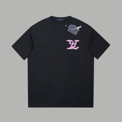LV 25Ss早春新款 数码印花刺绣Lv字母短袖 轻奢主义 男女日常通勤穿搭必备单品 正确版本 欢迎对比 详细特征 320克100% 纯棉双纱汗布面料 同缸定染