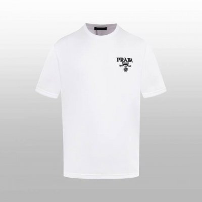 顶级版本 区别通货 prada刺绣Logo短袖 颜色：白色 尺码：Xs S M L 辅料: 全套定制辅料 版型：宽松 无性别区分 男女同款