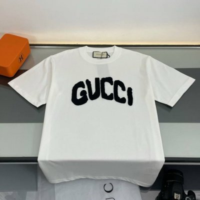 上新 纯原臻品 顶级原版复刻 古驰 Gucci 2025Ss最新季毛巾绣Logo短袖T恤 原版面料高版本高品质 网红明星同款 前胸定制大面积高品质毛巾绣Logo
