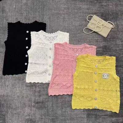 chane*春夏新款圆领针织背心 镂空面料带点小性感经典的黑白撞色不会出错超显白的柠檬黄 减龄又俏皮的粉色