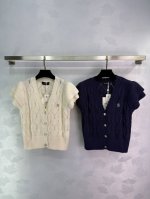 狄奈儿新款 面料透气 高级时尚 Logo设计修饰点缀 上身高级氛围感 色碼 T226B